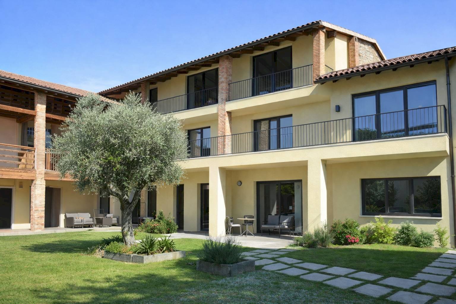 Foto 1 - Trilocale via vittorio veneto
 
1, Madone - foto 1