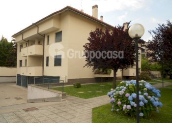 Foto 2 - Bilocale Via Melloni
 
7, Magenta - foto 2