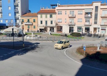 Foto 16 - Locale Commerciale via Largo Oberdan
 
4, Chiaravalle - foto 16