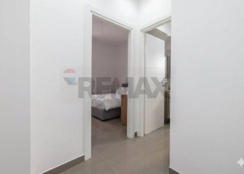 Hall / corridoio - Quadrilocale via Torino
 
24, Frattamaggiore - foto 4