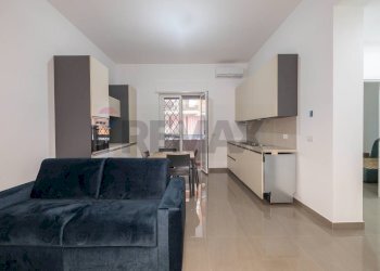 Sala da pranzo - Quadrilocale via Torino
 
24, Frattamaggiore - foto 11