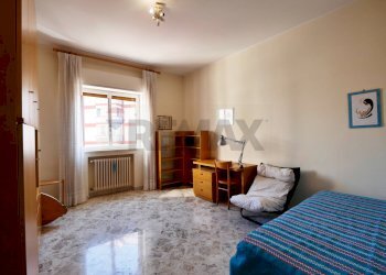 Camera / camera da letto - Appartamento Viale Del Concilio Vaticano Ii
 
130, Bari - foto 15