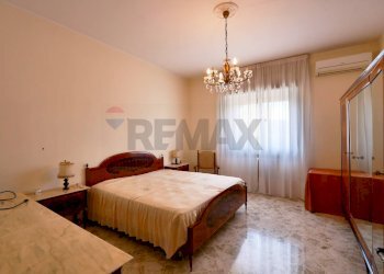 Camera / camera da letto - Appartamento Viale Del Concilio Vaticano Ii
 
130, Bari - foto 16