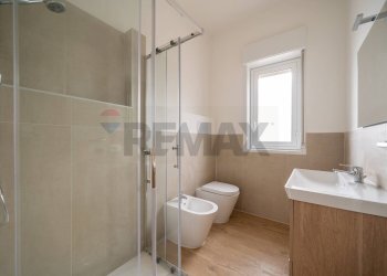 Bagno - Two-room apartment Via Papa Paolo VI
 
18, Palermo - photo 16