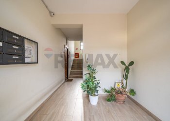 Androne edificio - Two-room apartment Via Papa Paolo VI
 
18, Palermo - photo 26