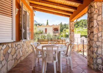 Portico - Villa Contrada Sant'Onofrio
 
snc, Trabia - foto 7