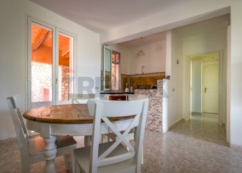 Salone - Villa Contrada Sant'Onofrio
 
snc, Trabia - foto 9