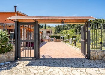 Cancello Ingresso - Villa Contrada Sant'Onofrio
 
snc, Trabia - foto 12