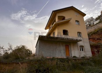 STATO ATTUALE - Villa Via Tolomea
 
snc, Palermo - foto 14