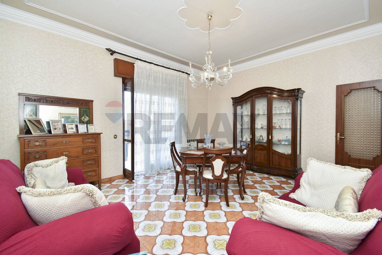 Sala da pranzo - Quadrilocale Via della Regione
343, San Giovanni la Punta - foto 3