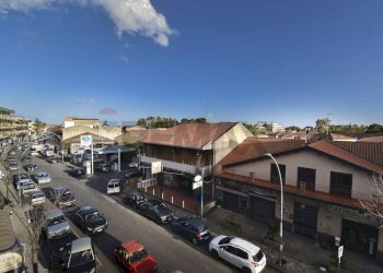 Edificio all\'aperto - Quadrilocale Via della Regione
 
343, San Giovanni la Punta - foto 7