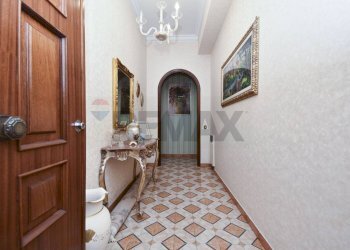 Hall / corridoio - Quadrilocale Via della Regione
 
343, San Giovanni la Punta - foto 9