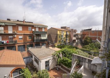 Edificio all\'aperto - Four-room apartment Via della Regione
 
343, San Giovanni la Punta - photo 36