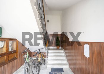Scale - Four-room apartment Via della Regione
 
343, San Giovanni la Punta - photo 10