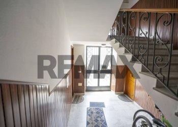Scale - Four-room apartment Via della Regione
 
343, San Giovanni la Punta - photo 3