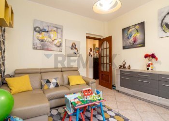 Soggiorno - Appartamento Via Sgroppillo
 
21, San Gregorio di Catania - foto 24