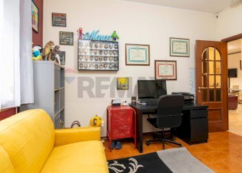 Ufficio - Appartamento Via Sgroppillo
 
21, San Gregorio di Catania - foto 30