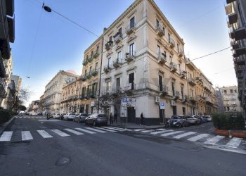 Edificio all\'aperto - Quadrilocale Via Quintino Sella
 
45, Catania - foto 1