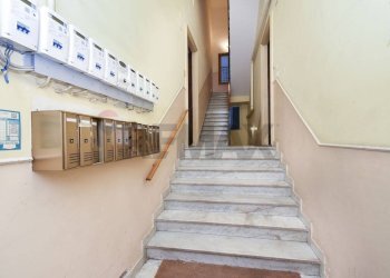 Scale - Quadrilocale Via Quintino Sella
 
45, Catania - foto 4