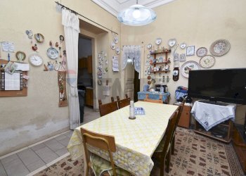 Sala da pranzo - Quadrilocale Via Quintino Sella
 
45, Catania - foto 15