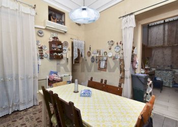 Sala da pranzo - Quadrilocale Via Quintino Sella
 
45, Catania - foto 16