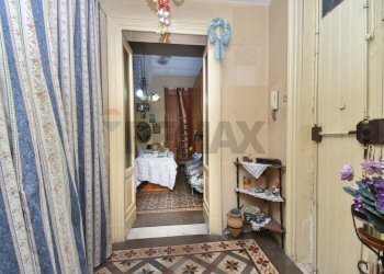 Hall / corridoio - Quadrilocale Via Quintino Sella
 
45, Catania - foto 23