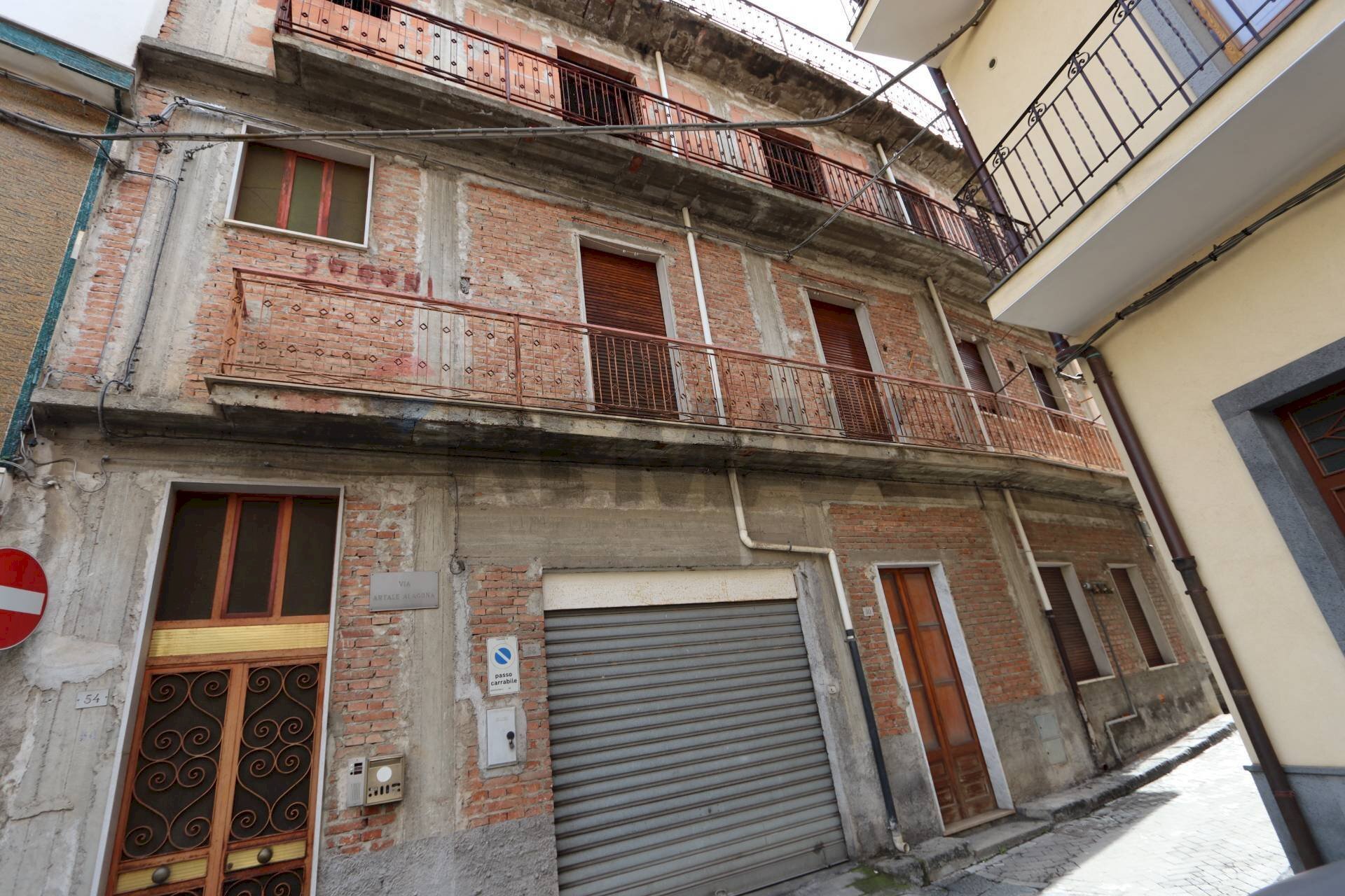 Edificio all\'aperto - Independent house Via Artale Alagona
 
54, Calatabiano - photo 3