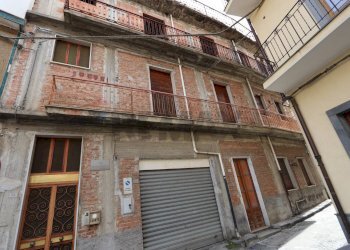 Edificio all\'aperto - Casa indipendente Via Artale Alagona
 
54, Calatabiano - foto 3