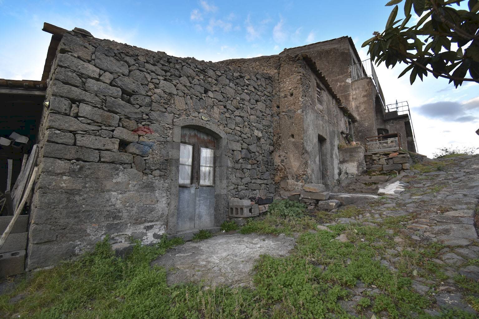 Casa all\'aperto - Rustic Via Martiri d'Ungheria
 
24, Milo - photo 1