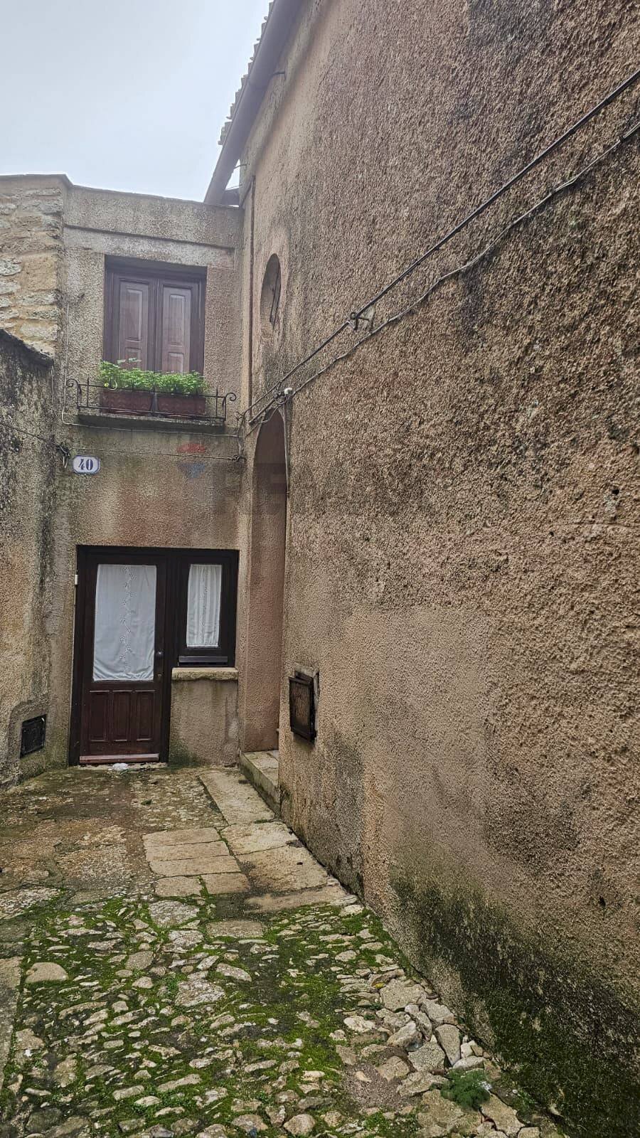 Casa all\'aperto - Casa semi indipendente via Filippo Guarnotti
41, Erice - foto 2