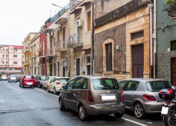 Edificio all\'aperto - Casa indipendente Via Pietro Fullone
 
14, Catania - foto 1