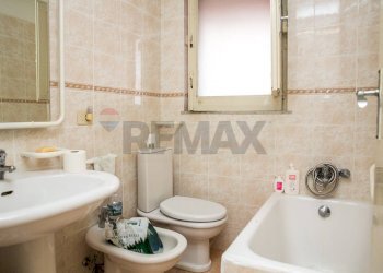 Bagno - Casa indipendente Via Pietro Fullone
 
14, Catania - foto 14