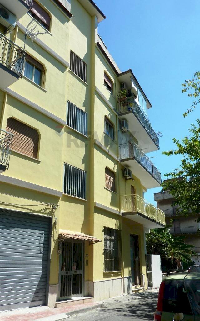 Edificio all\'aperto - Four-room apartment Via Paladino
 
36, Giardini-Naxos - photo 1