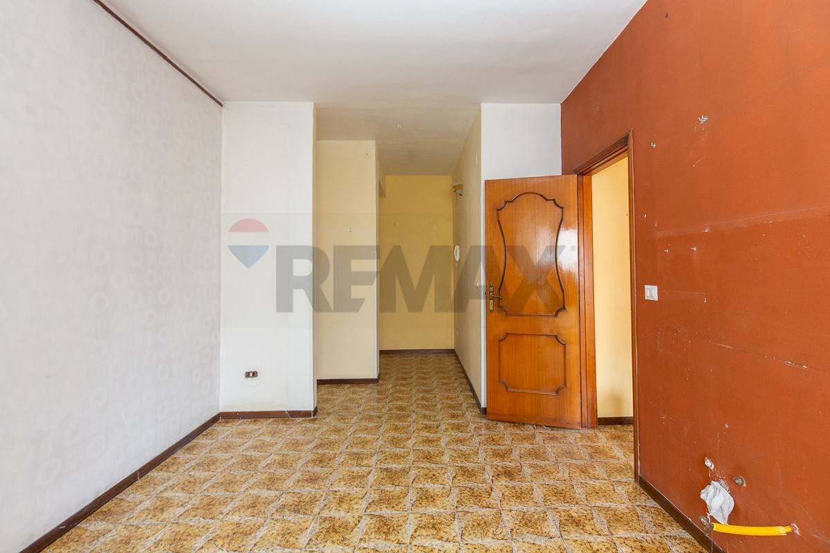 Stanza vuota - Quadrilocale Via Paladino
 
36, Giardini-Naxos - foto 3