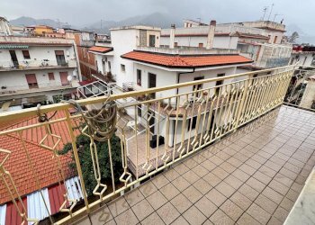 Balcone - Quadrilocale Via Paladino
 
36, Giardini-Naxos - foto 7