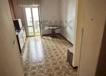 Stanza vuota - Quadrilocale Via Paladino
 
36, Giardini-Naxos - foto 20