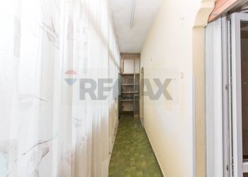 Hall / corridoio - Quadrilocale Via Paladino
 
36, Giardini-Naxos - foto 8