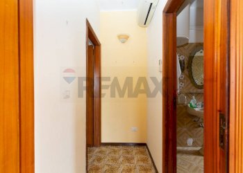 Hall / corridoio - Quadrilocale Via Paladino
 
36, Giardini-Naxos - foto 13