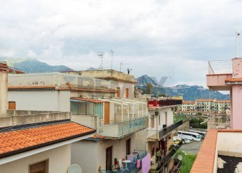 Edificio all\'aperto - Quadrilocale Via Paladino
 
36, Giardini-Naxos - foto 18