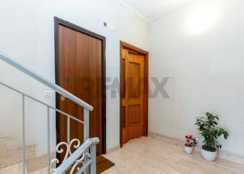 Ricezione / Lobby - Quadrilocale Via Paladino
 
36, Giardini-Naxos - foto 24