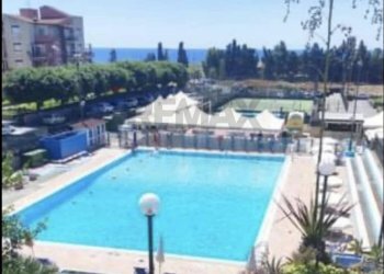 Piscina - Bilocale via pietrenere, Giardini-Naxos - foto 1