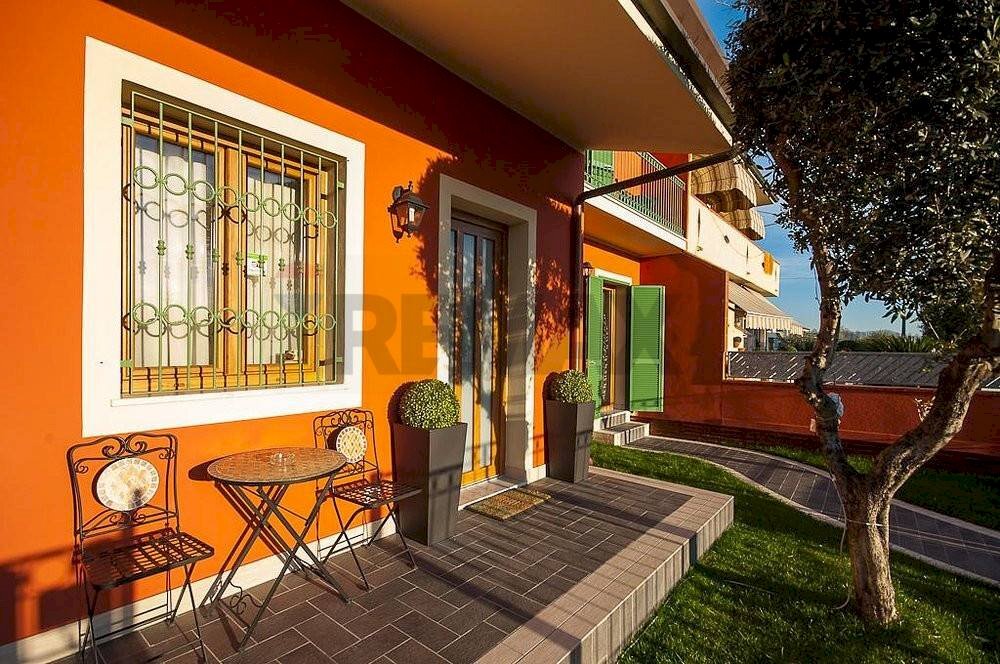 Terrazza - Casa semi indipendente via dei frutteti
 
1, Camaiore - foto 2