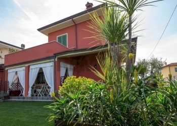 Casa all\'aperto - Semi-detached house via dei frutteti
 
1, Camaiore - photo 11