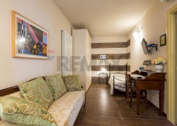 Soggiorno - Semi-detached house via dei frutteti
 
1, Camaiore - photo 29
