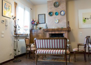 Soggiorno - Semi-detached house via dei frutteti
 
1, Camaiore - photo 21