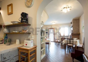 Cucina - Semi-detached house via dei frutteti
 
1, Camaiore - photo 19