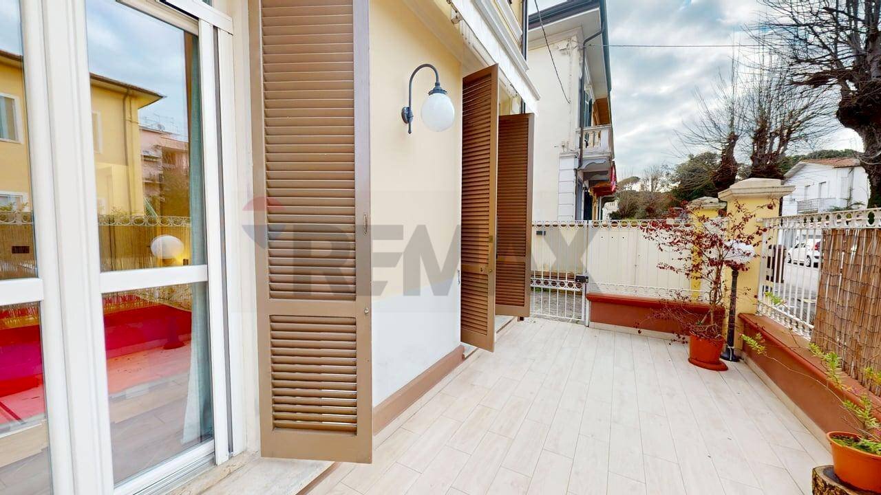 Terrazza - Quadrilocale via toti
 
13, Viareggio - foto 3