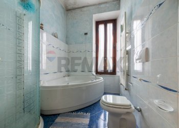 Bagno - Casa semi indipendente VIA IV NOVEMBRE
 
25, Prato - foto 16