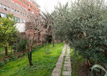 Giardino - Casa semi indipendente VIA IV NOVEMBRE
 
25, Prato - foto 34