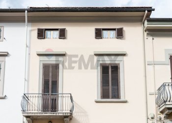 Edificio all\'aperto - Casa semi indipendente VIA IV NOVEMBRE
 
25, Prato - foto 37